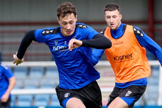 篮球火箭队内新星连续两场命中关键球（火箭新星连续两战命中关键球）