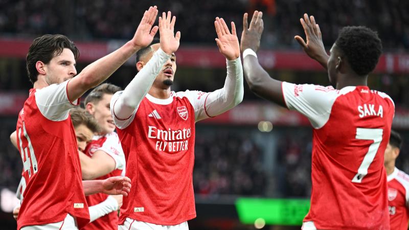 佛罗伦萨主帅：战平尤文提升士气；基恩踢出冠军球员级别表现（佛罗伦萨主帅：与尤文战平提振士气，基恩展现冠军级水准）