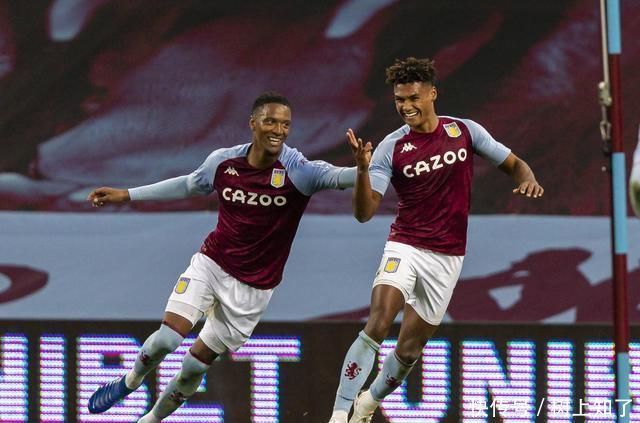 2025／26赛季英超：桑德兰3-2逆转伯恩茅斯，英超积分榜排名来到了第4（英超2025／26赛季：桑德兰3-2逆转伯恩茅斯，跃居积分榜第4）