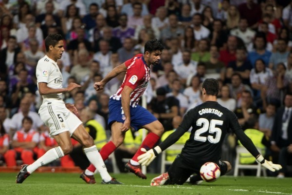 早报：又是一个疯狂的欧冠比赛日（晨报：欧冠再现疯狂之夜）